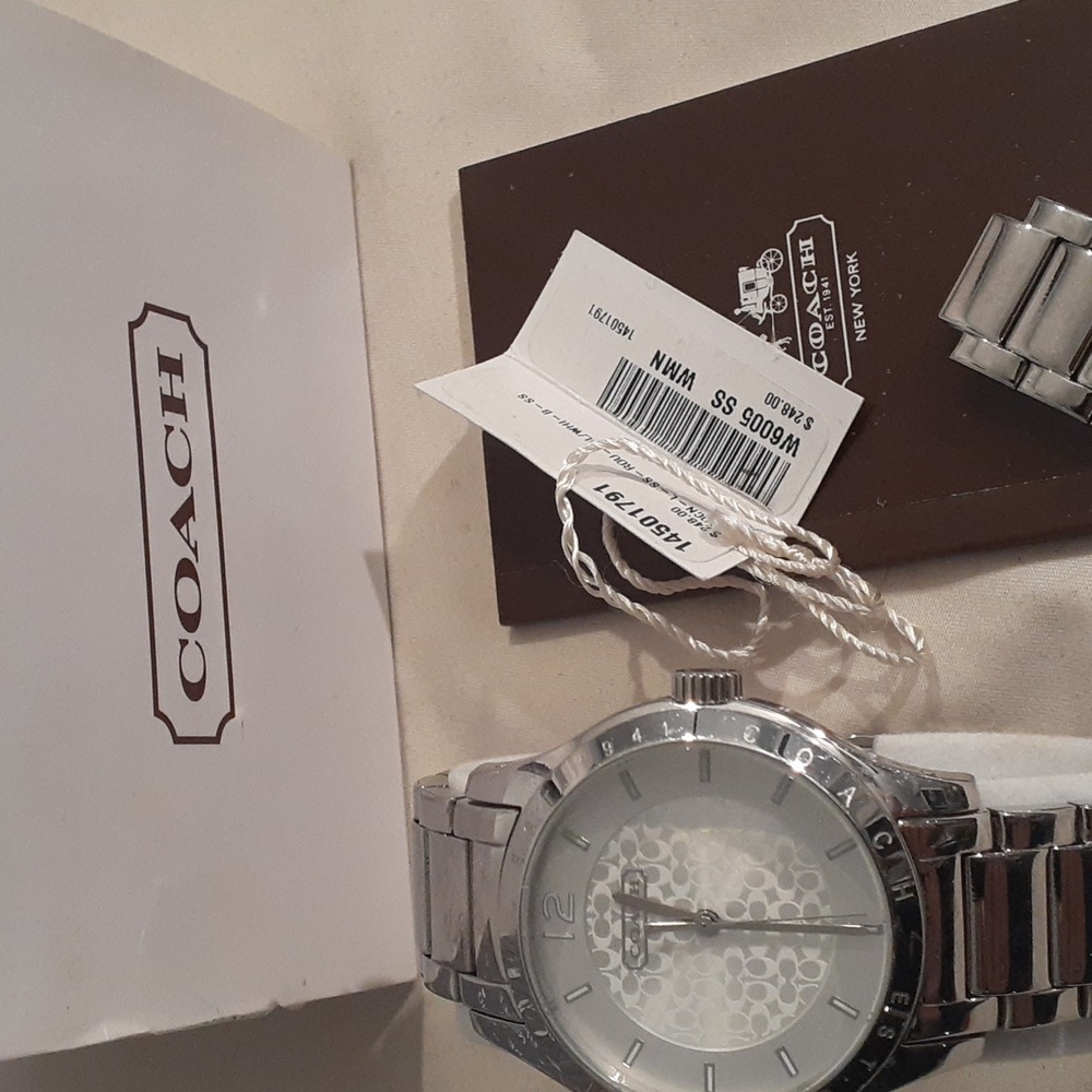 COACH WATCH LIKE NEW